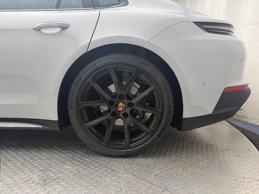 new 2026 Porsche Panamera car, priced at $142,310