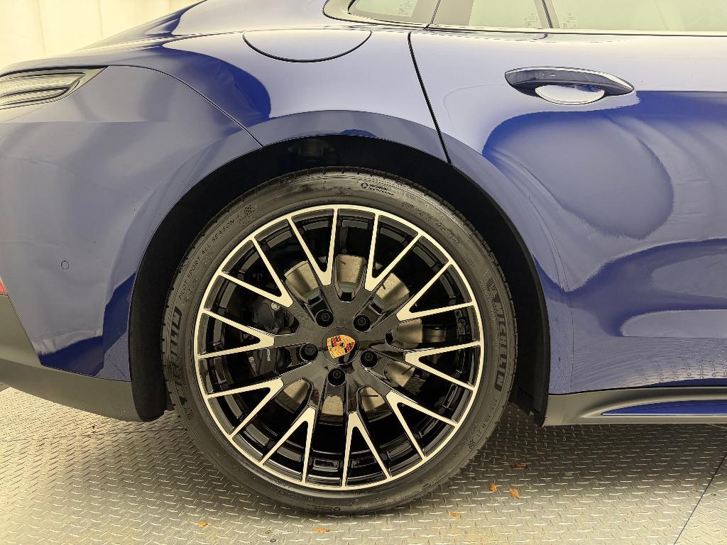 new 2026 Porsche Panamera car, priced at $148,210