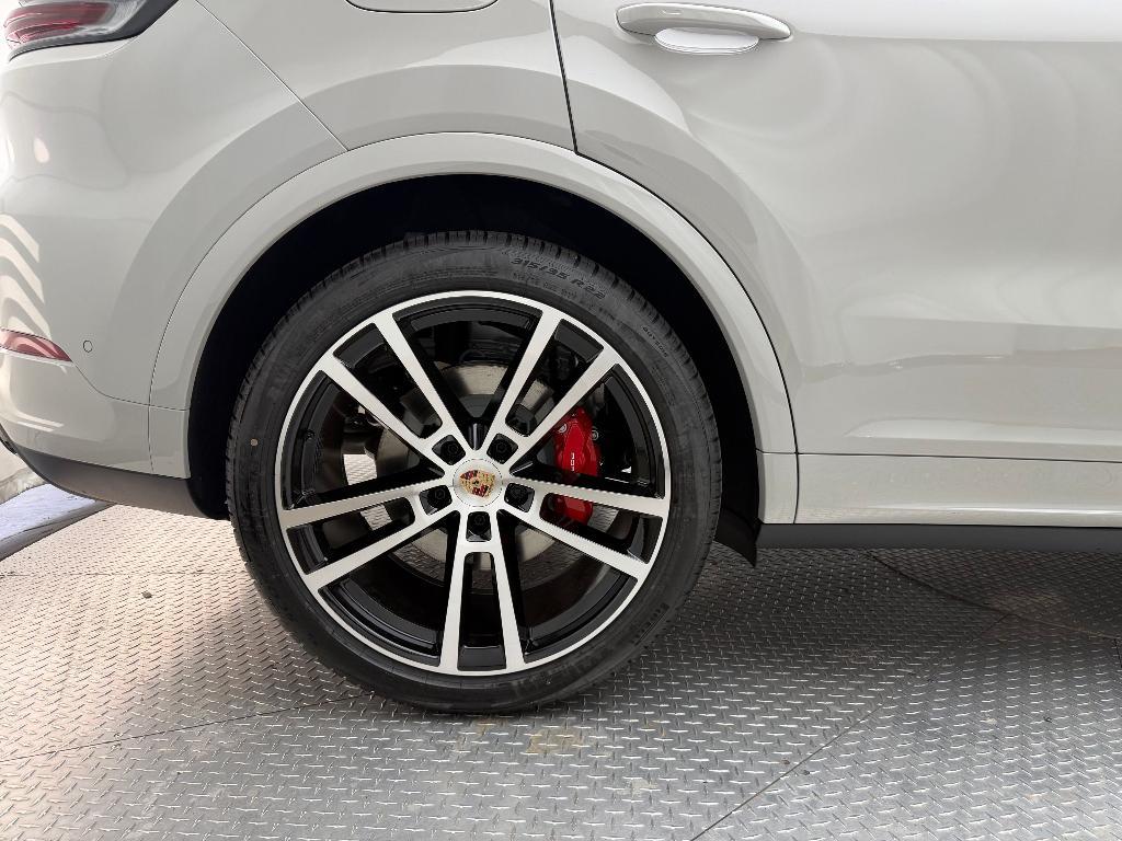 new 2026 Porsche Cayenne car, priced at $136,070
