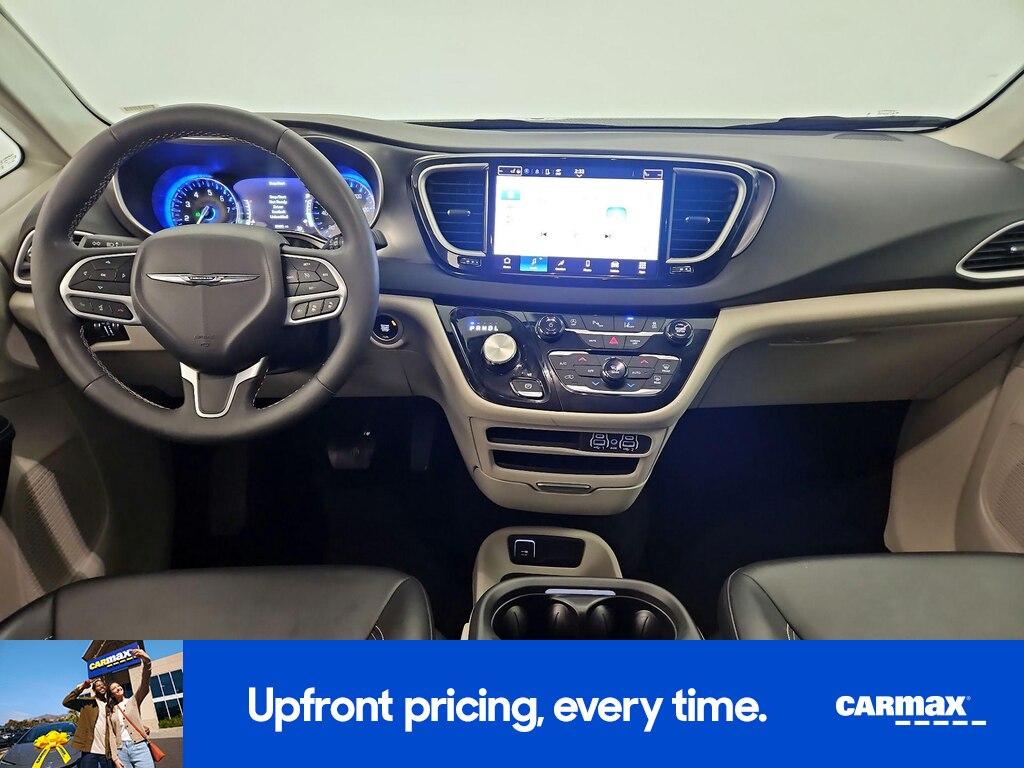 used 2024 Chrysler Pacifica car, priced at $28,998