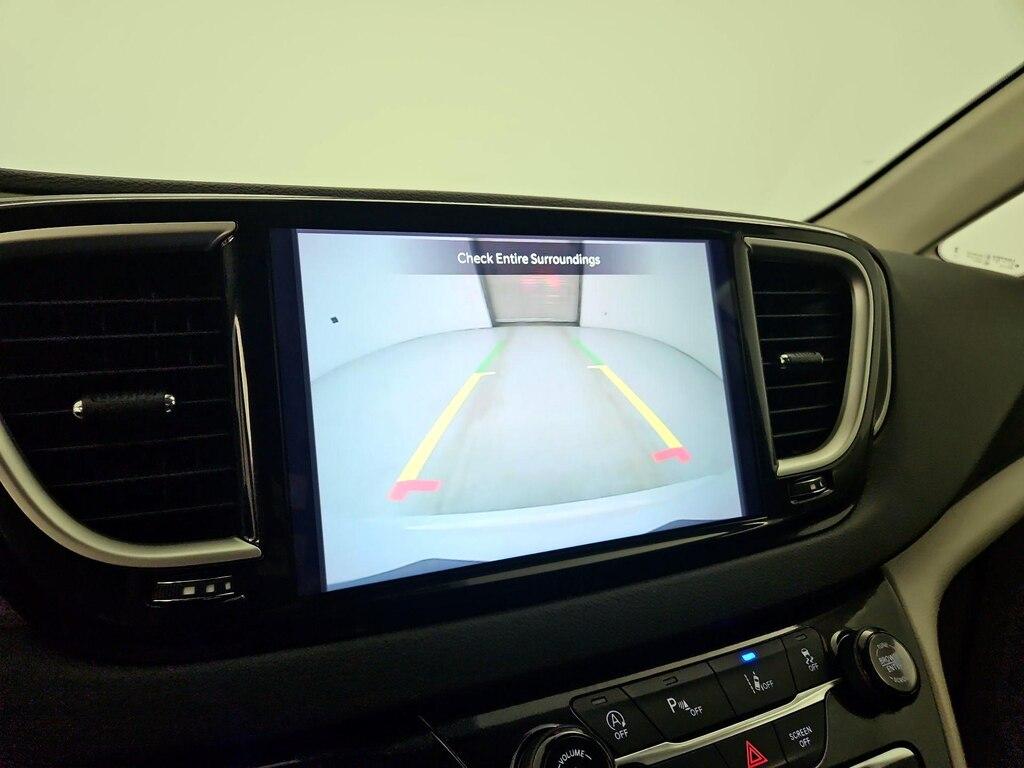 used 2024 Chrysler Pacifica car, priced at $28,998
