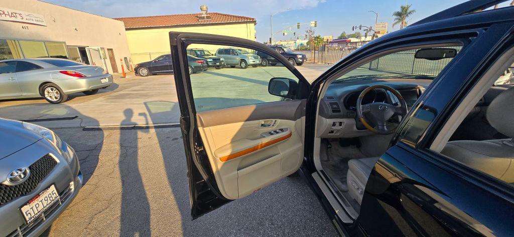 used 2005 Lexus RX 330 car, priced at $5,995