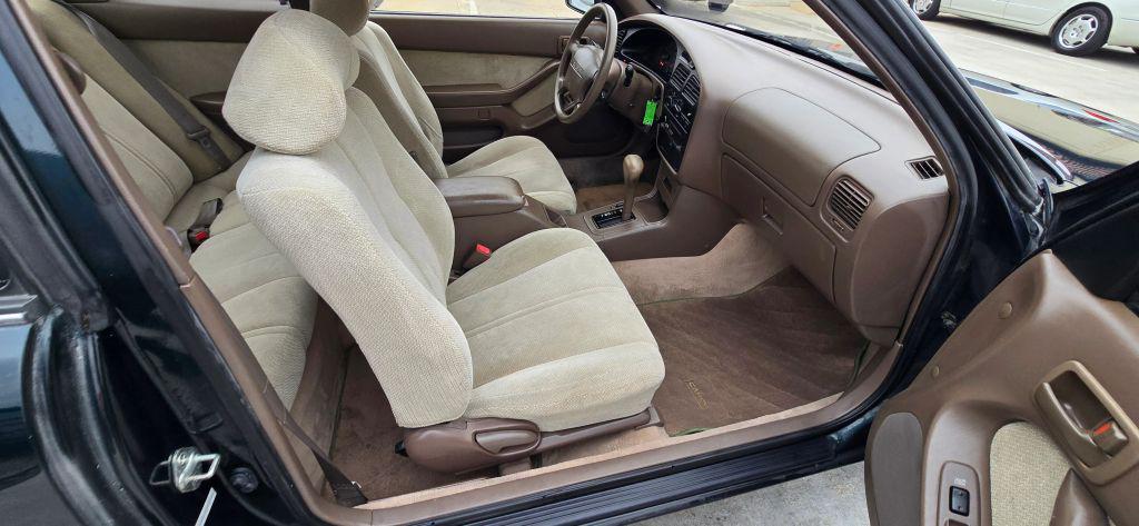 used 1994 Toyota Camry car, priced at $5,995