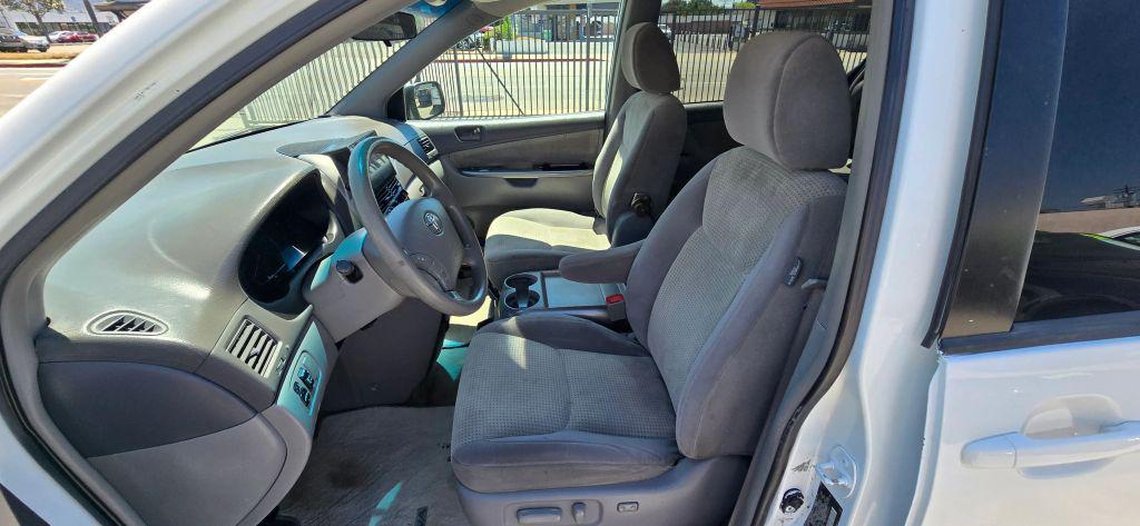 used 2009 Toyota Sienna car, priced at $6,900