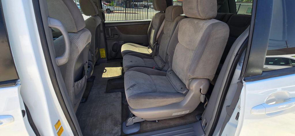 used 2009 Toyota Sienna car, priced at $6,900
