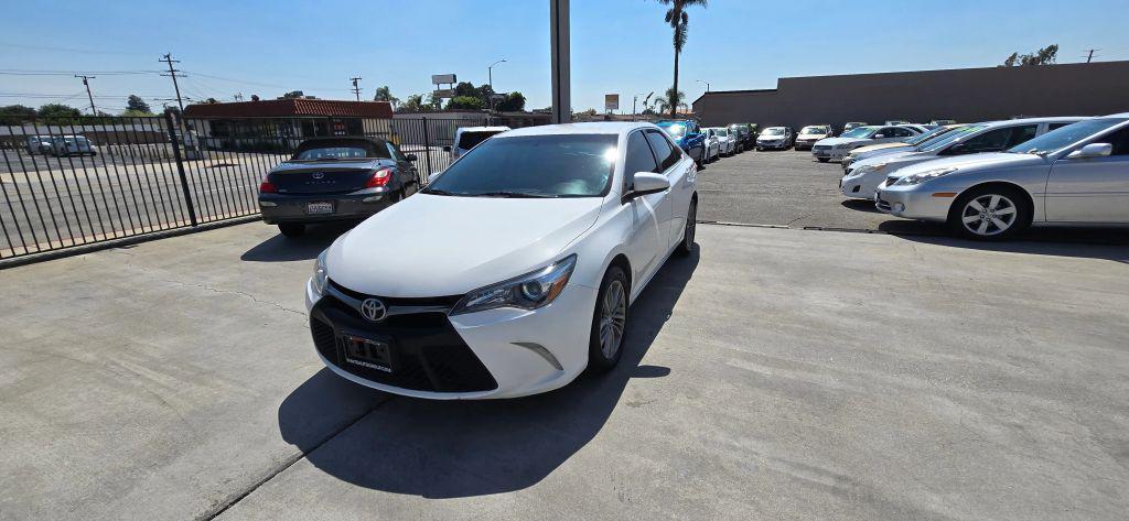 2016 White Toyota Camry