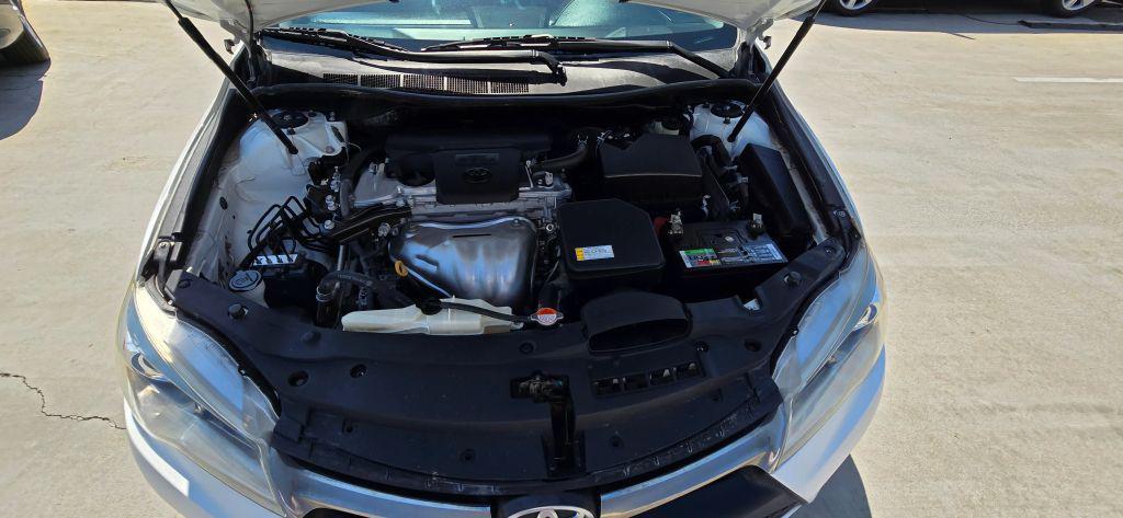 2016 White Toyota Camry