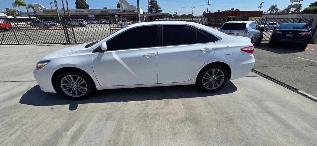 2016 White Toyota Camry