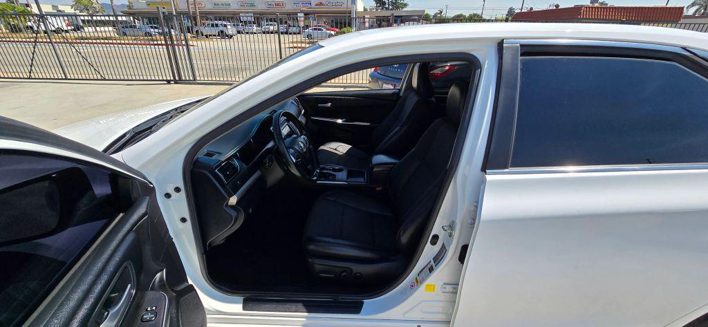 2016 White Toyota Camry
