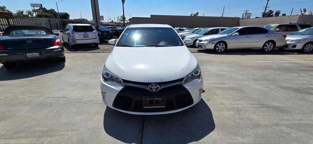 2016 White Toyota Camry