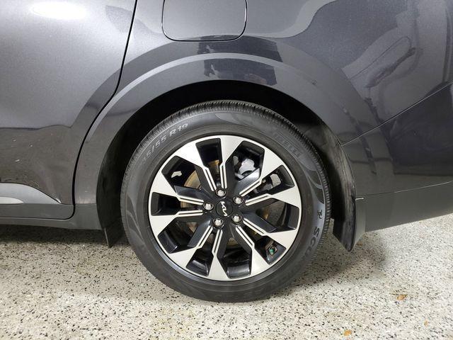 used 2024 Kia Carnival car, priced at $31,883