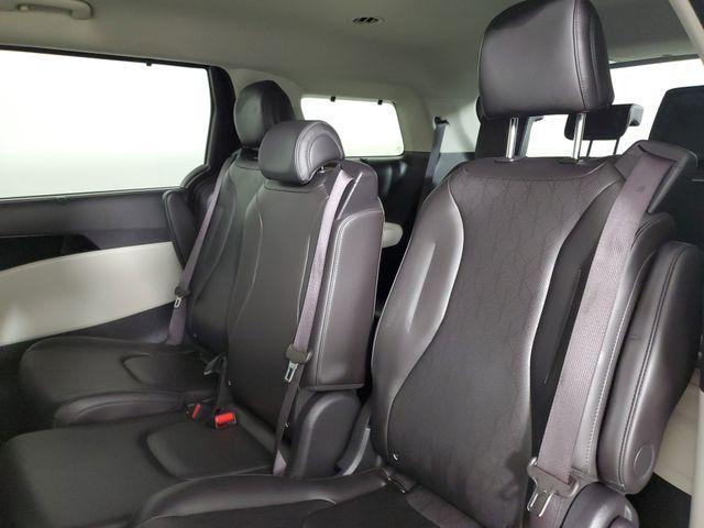 used 2024 Kia Carnival car, priced at $31,883