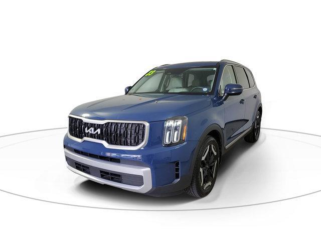 used 2023 Kia Telluride car, priced at $28,675
