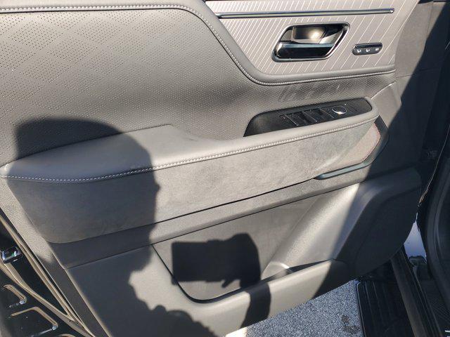 new 2026 INFINITI QX80 car, priced at $108,655