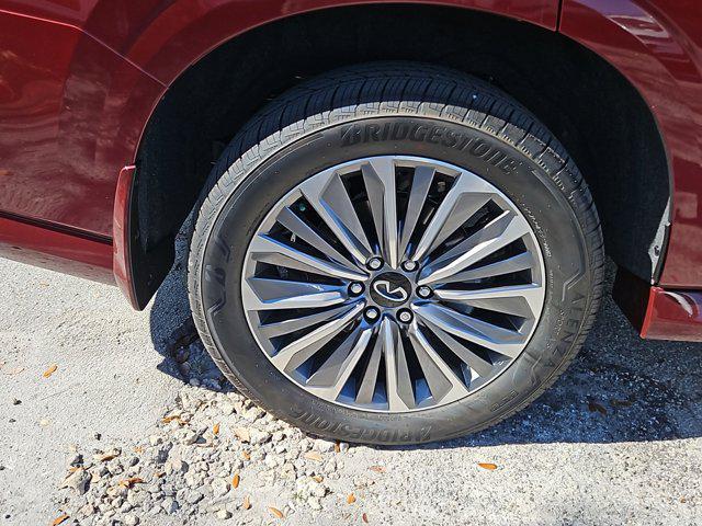 new 2025 INFINITI QX80 car, priced at $82,535