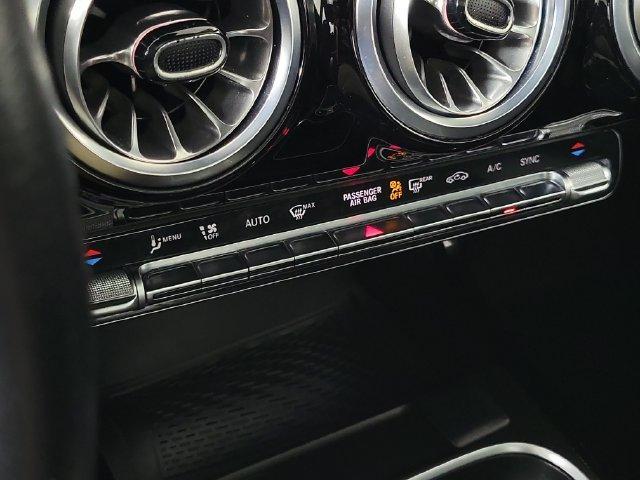 Mercedes-Benz CLA view 28