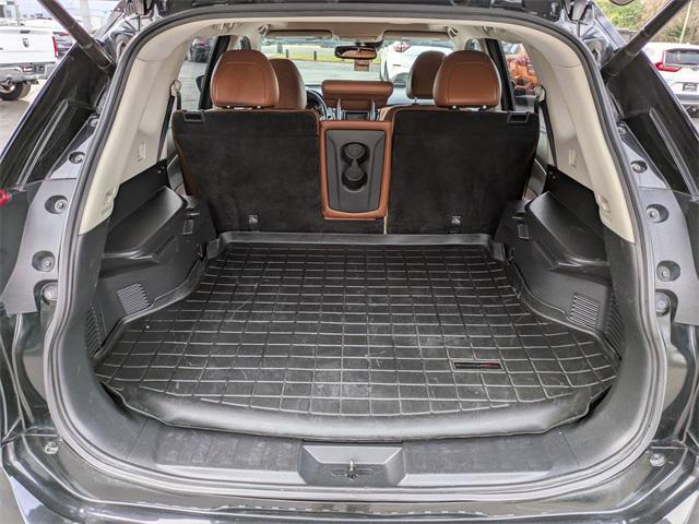 used 2018 Nissan Rogue car, priced at $13,894