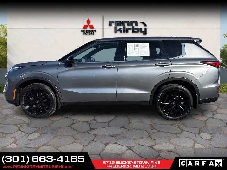 used 2023 Mitsubishi Outlander car, priced at $20,753