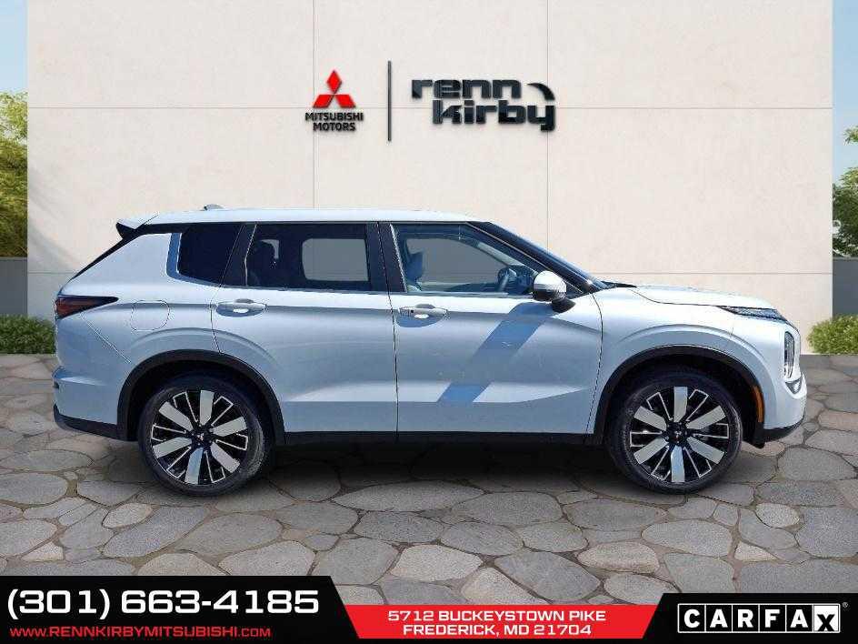 new 2025 Mitsubishi Outlander car, priced at $33,965