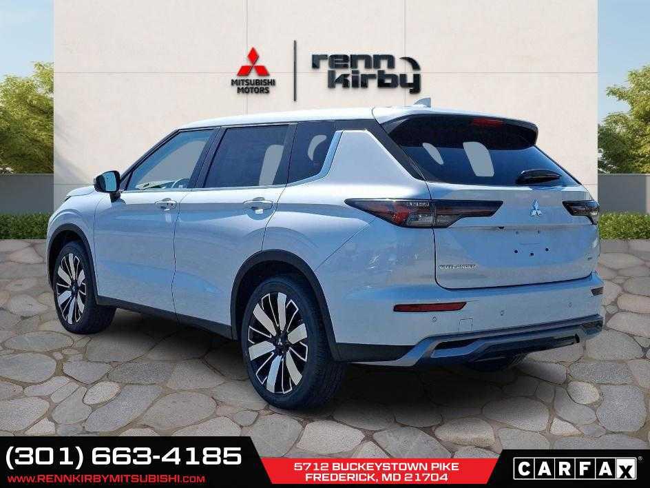 new 2025 Mitsubishi Outlander car, priced at $33,965