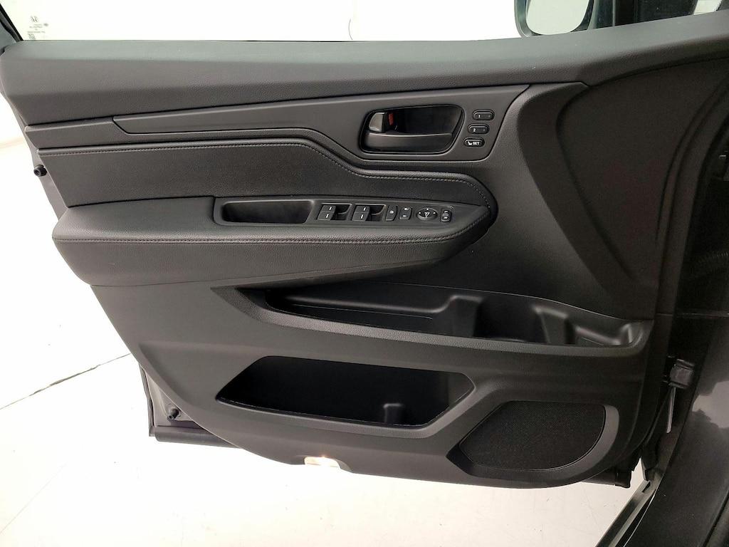 used 2024 Honda Odyssey car, priced at $35,998