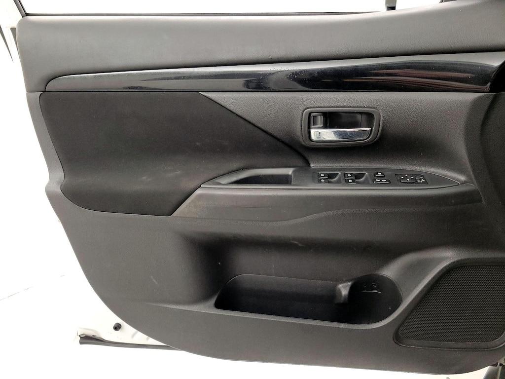 used 2020 Mitsubishi Outlander car, priced at $17,998