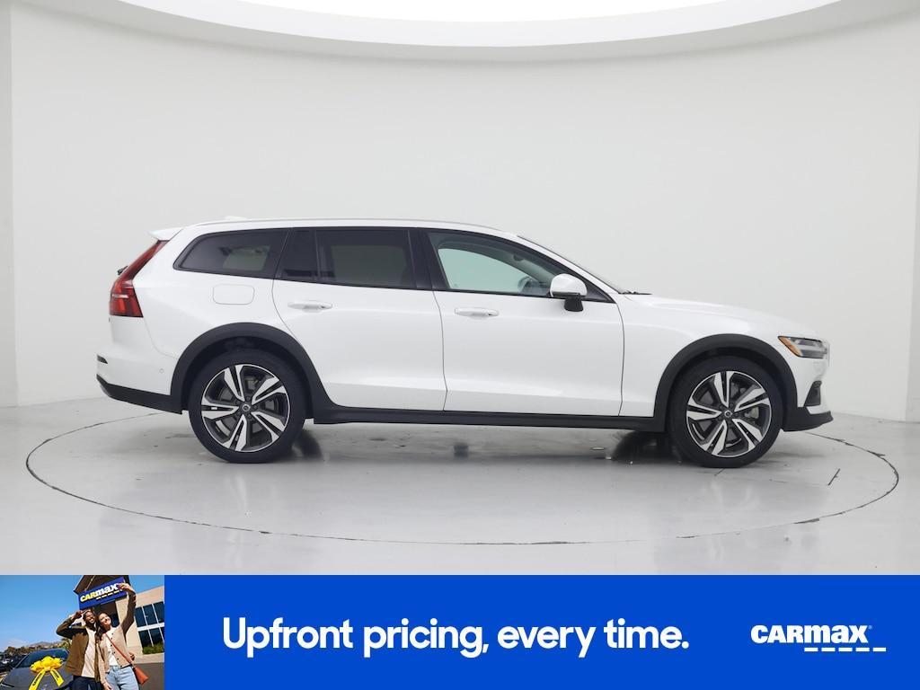 used 2025 Volvo V60 Cross Country car, priced at $34,998