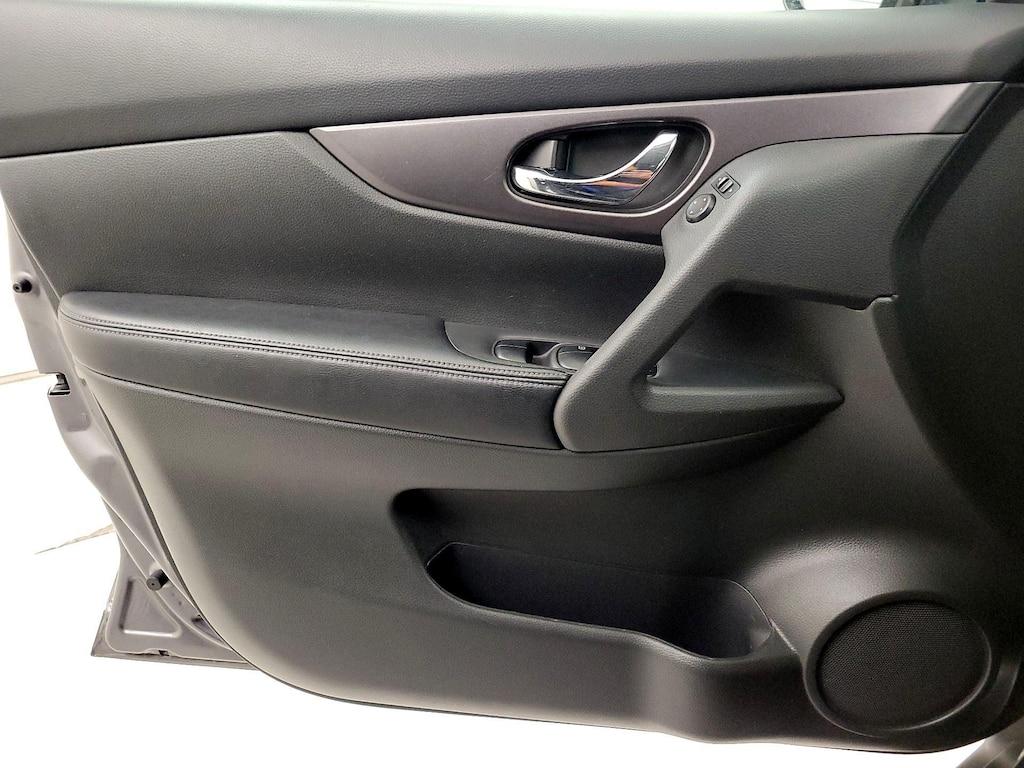 used 2016 Nissan Rogue car, priced at $12,998