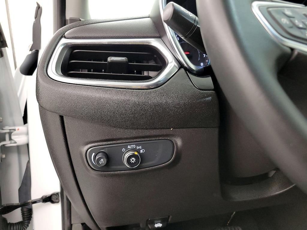 used 2024 Chevrolet Equinox car, priced at $22,998