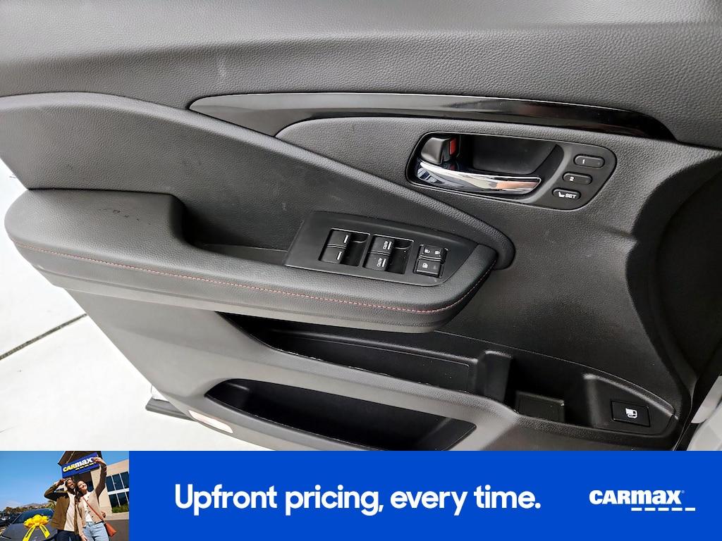 used 2025 Honda Ridgeline car, priced at $42,998