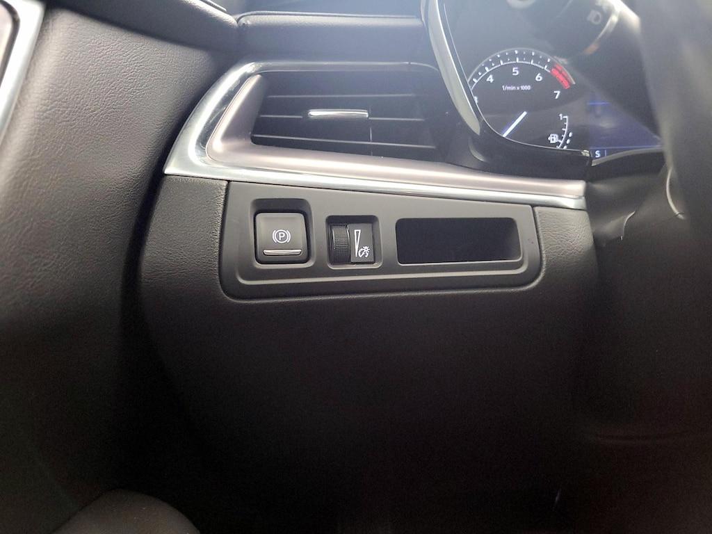 used 2021 Cadillac XT5 car, priced at $25,998