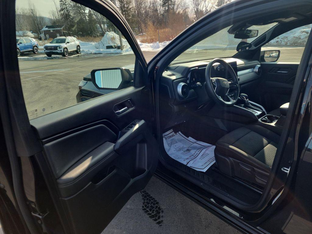 used 2023 Chevrolet Colorado car, priced at $30,985
