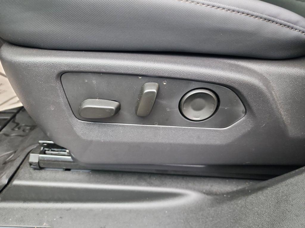 used 2025 GMC HUMMER EV Pickup car, priced at $99,990