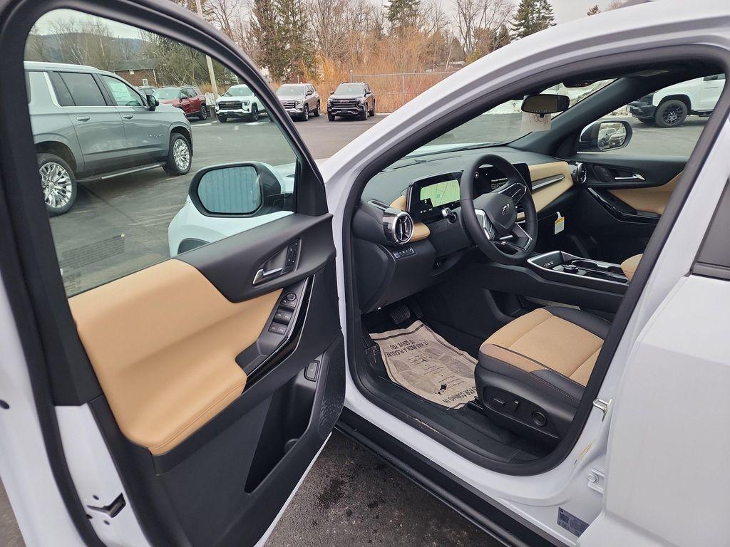 new 2026 Chevrolet Equinox car, priced at $39,665