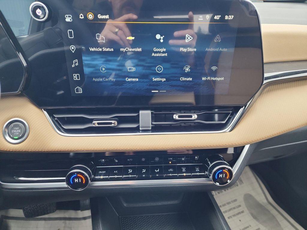 new 2026 Chevrolet Equinox car, priced at $39,665