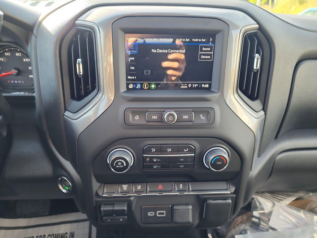 new 2025 Chevrolet Silverado 3500 car, priced at $72,402