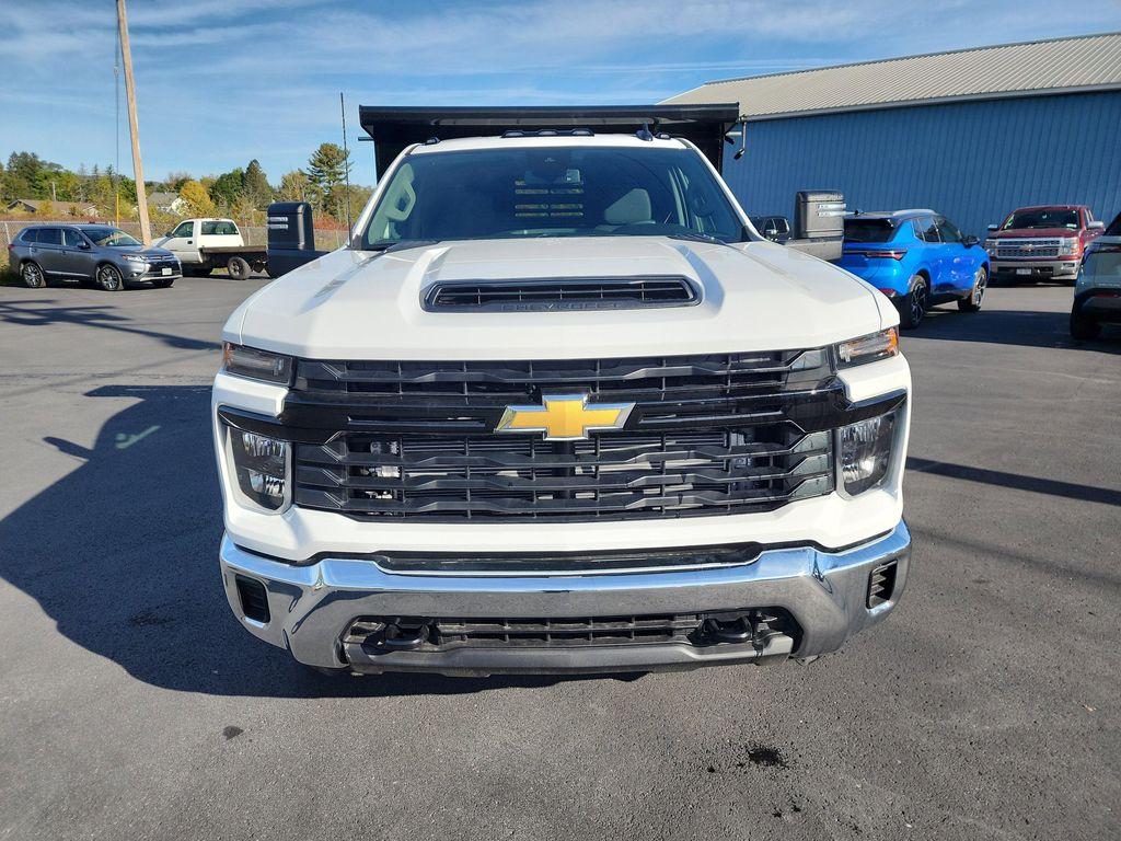 new 2025 Chevrolet Silverado 3500 car, priced at $72,402