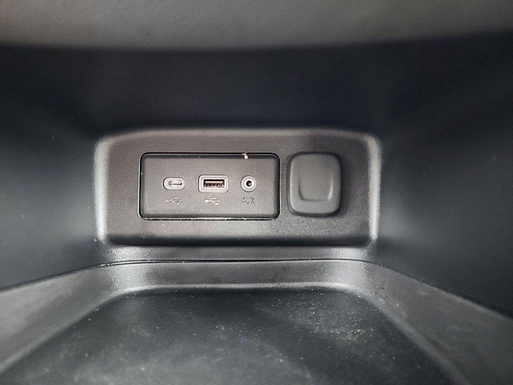 used 2020 Chevrolet Equinox car, priced at $18,361