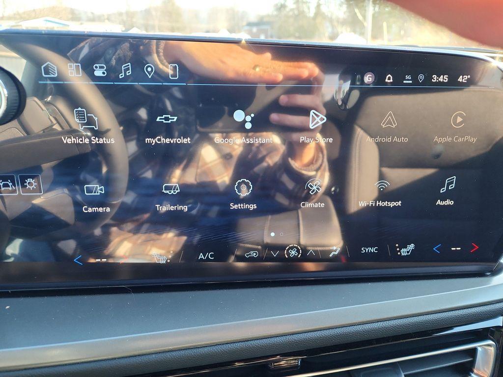 new 2026 Chevrolet Traverse car, priced at $47,295