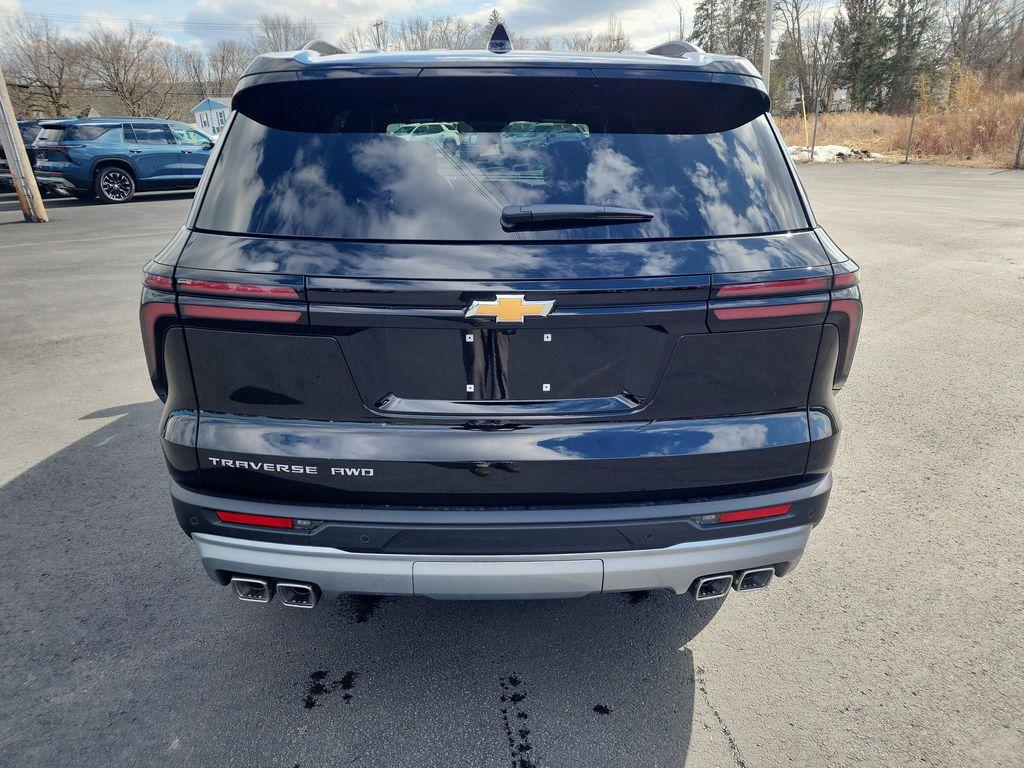 new 2026 Chevrolet Traverse car, priced at $47,295