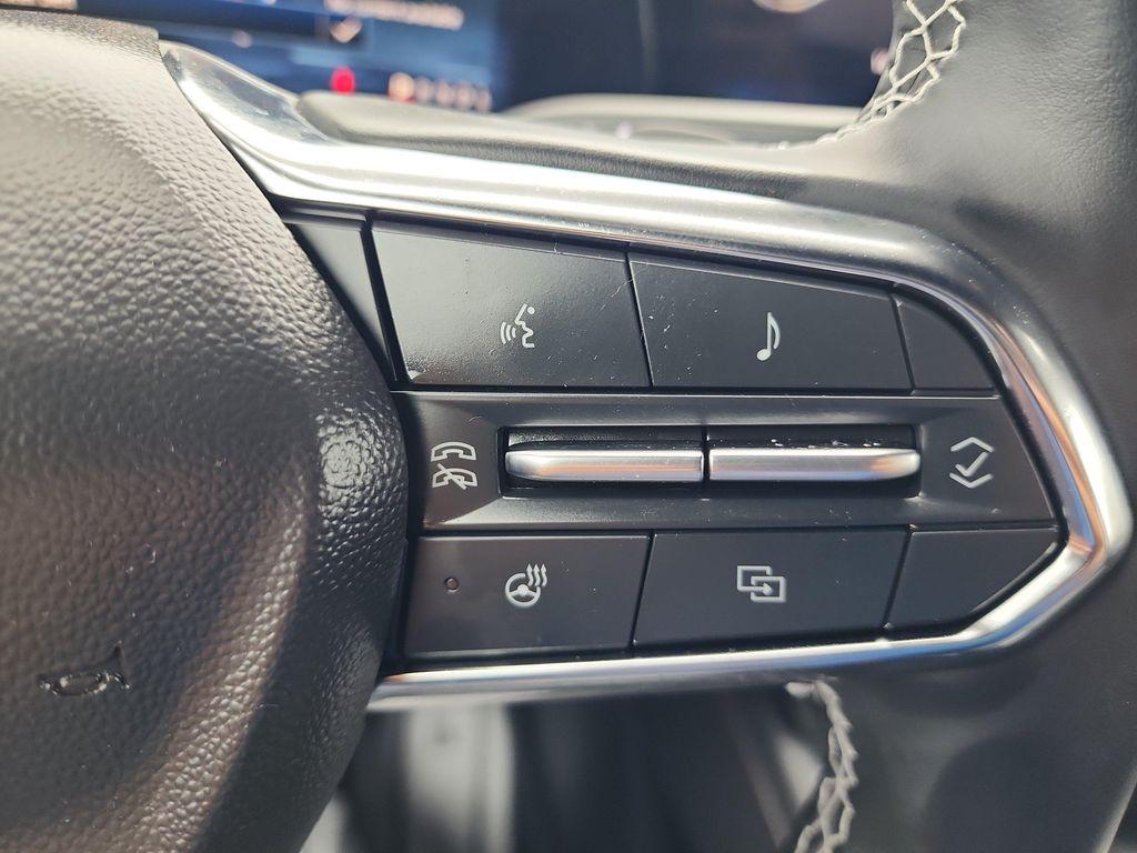 used 2024 Chevrolet Traverse car, priced at $43,186
