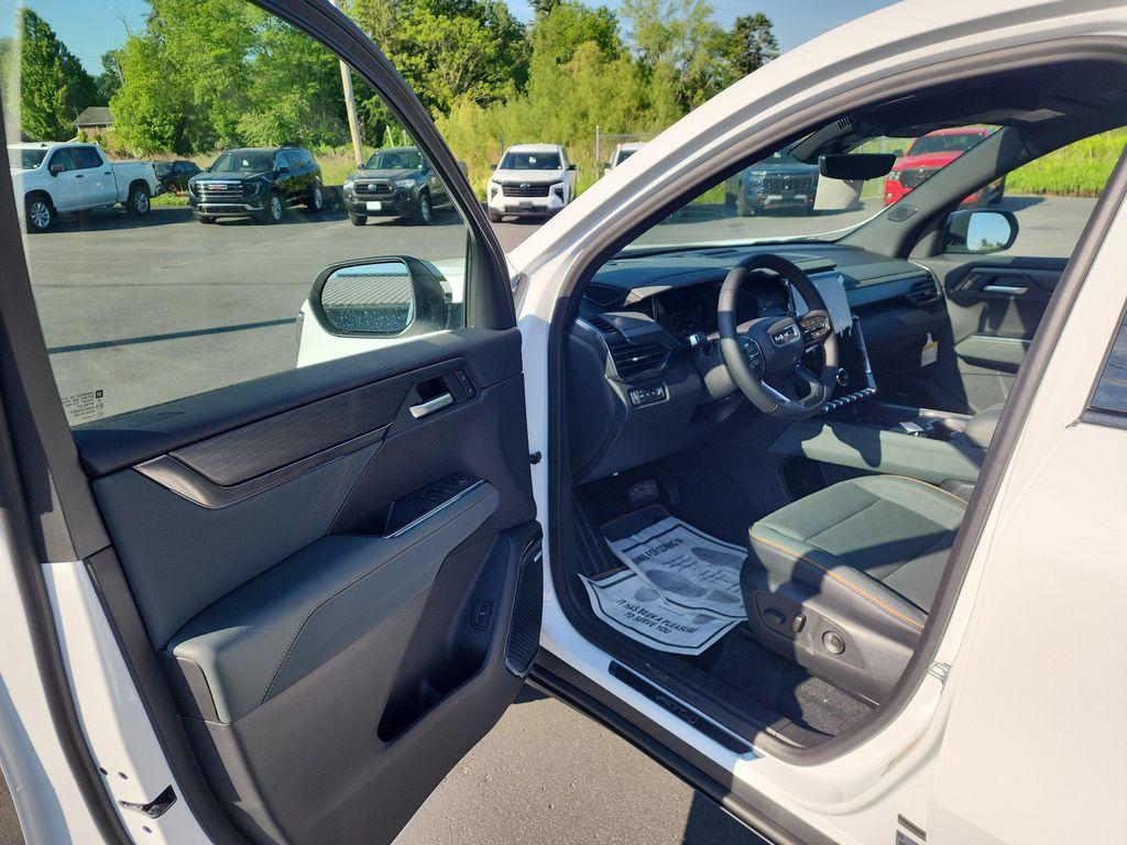 new 2026 GMC Acadia car, priced at $52,867