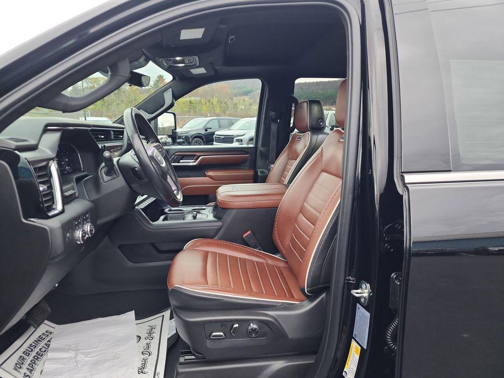 used 2024 GMC Sierra 2500 car, priced at $75,749