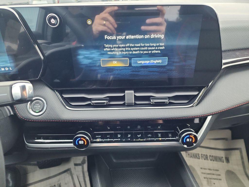 new 2026 Chevrolet Equinox car, priced at $37,895