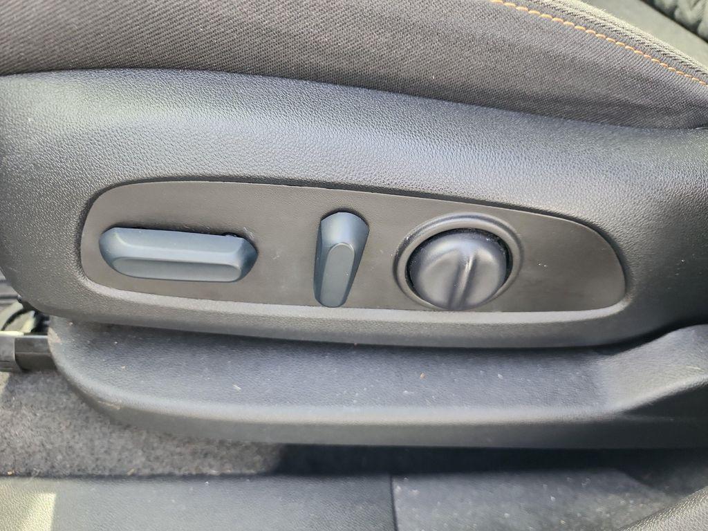 used 2022 Chevrolet Equinox car, priced at $19,588