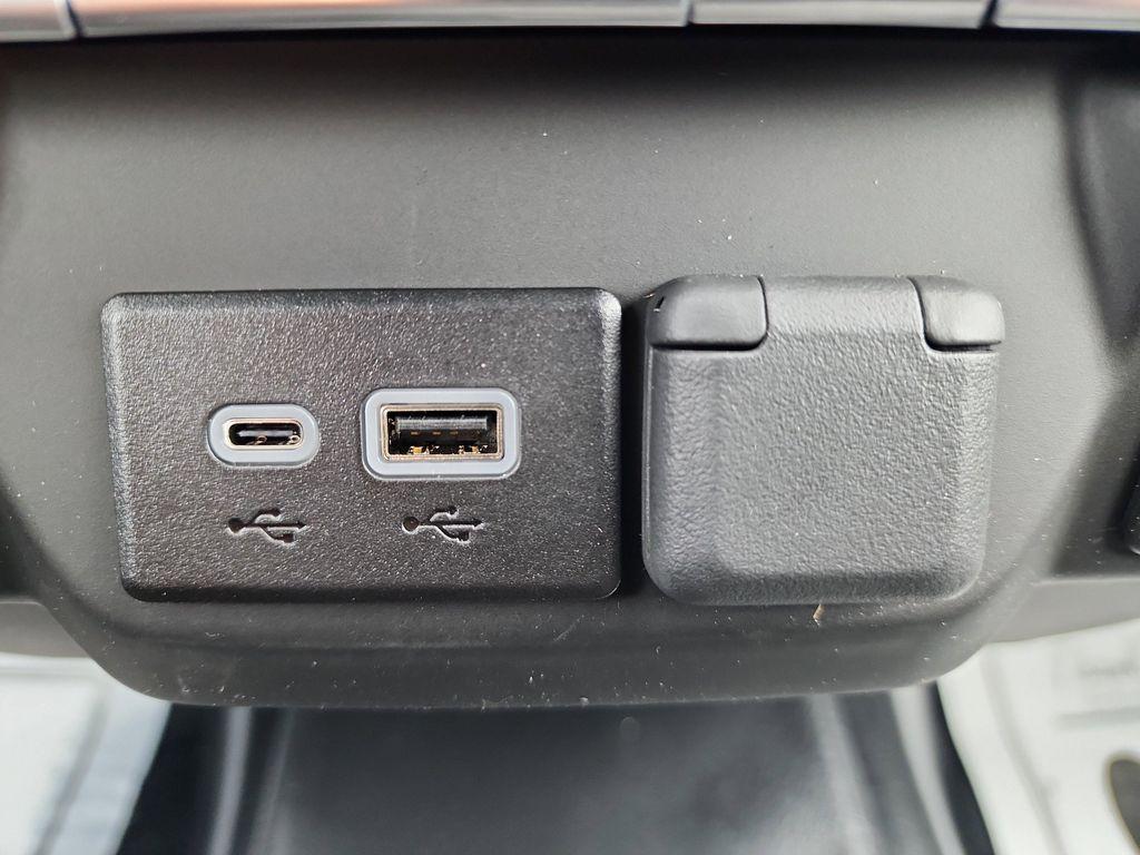 new 2026 Chevrolet Silverado 1500 car, priced at $44,033