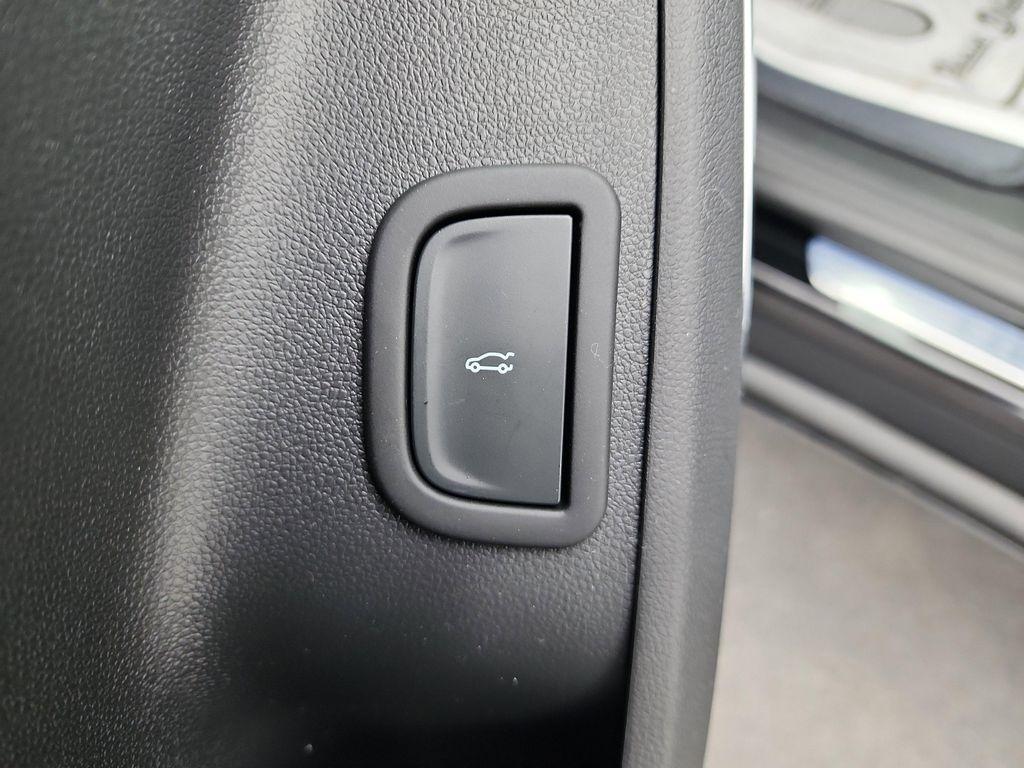 new 2026 Chevrolet Traverse car, priced at $57,273