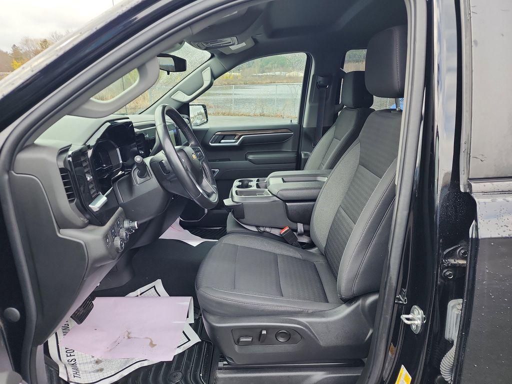 used 2022 Chevrolet Silverado 1500 car, priced at $35,231