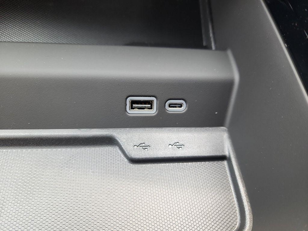 new 2025 Chevrolet Suburban car, priced at $76,450