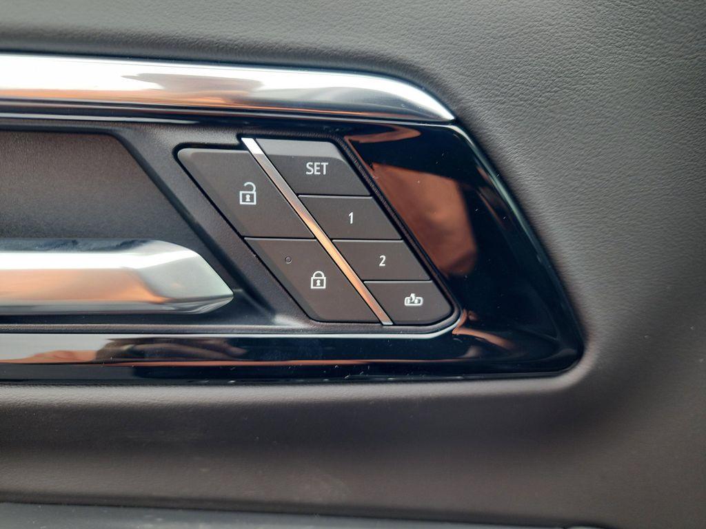 new 2025 Chevrolet Suburban car, priced at $76,450